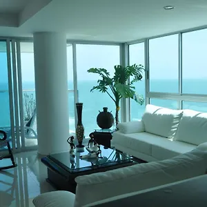 Apartment Front, Cartagena